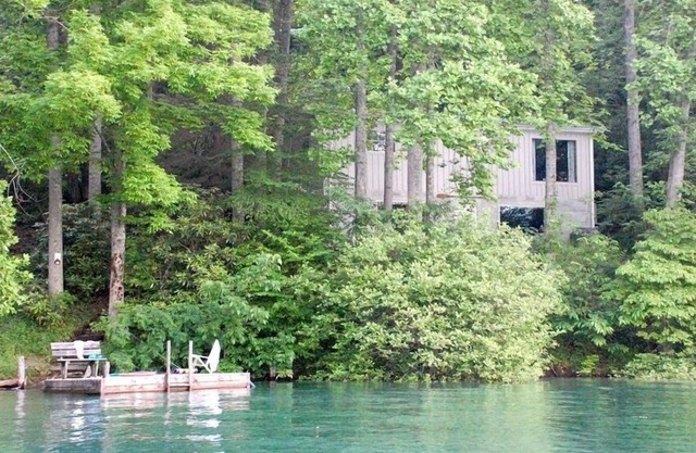 Original House, Private Dock On Lake, Near Public Boat Landing.