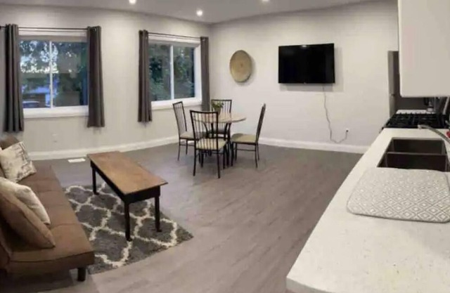 Orillia 4 Bedroom House