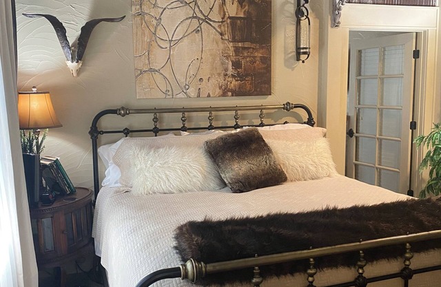 Osage-Orange Suite has a little of the 'past' in it's cozy setting. Come relax!