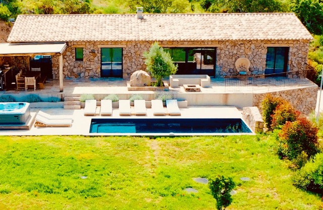 Our Estate located in Figari in Southern Corsica, is made up of several authenti