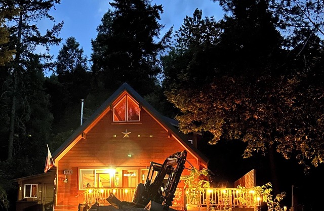 Our one-of-a-kind woodland retreat is waiting for you at Donner Family Ranch.