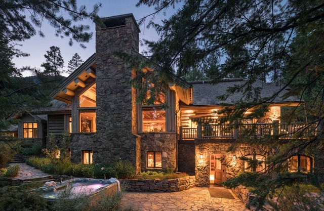 Outpost: Granite Creek Escape -Ski-In/Ski-Out Home