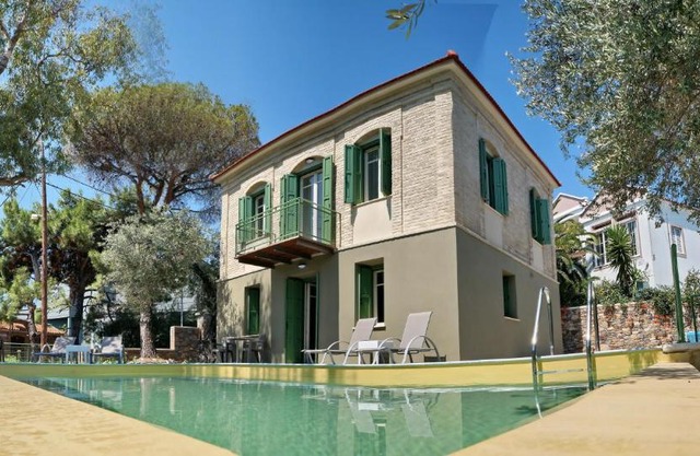 Ouzo Traditional House with private pool