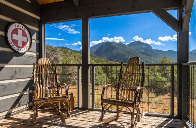 Overlook Cabin - Valdez, NM