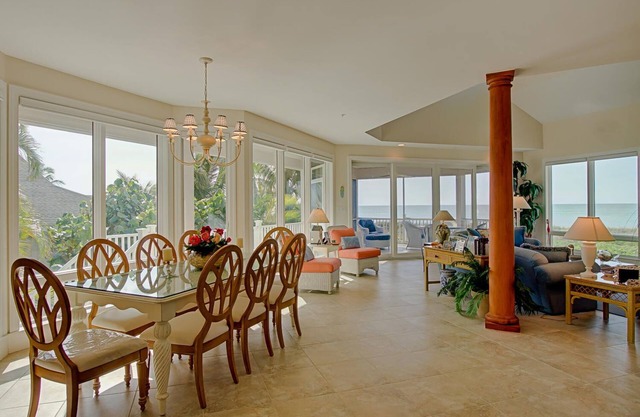 Overlooking the Gulf- Steps to Beach- Perfect Vacation Getaway! RESORT LISTING