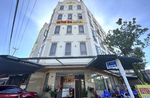 OYO 1193 Huynh Gia Hotel