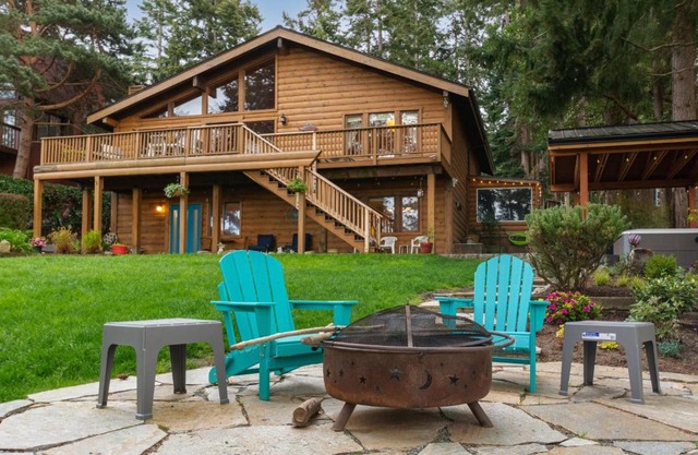 Oyster Beach House and Den