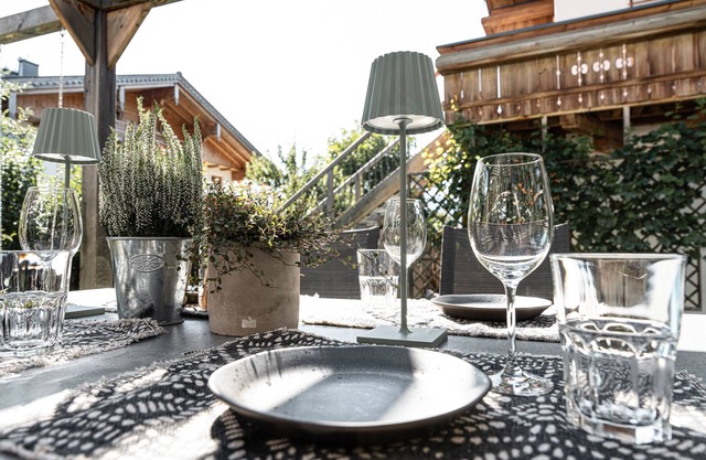 Premium Garden Apartment # 2 - Moving Mountains Boutique Apartments