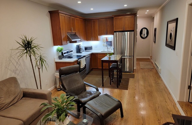 Pacific Heights 2BR/1BA