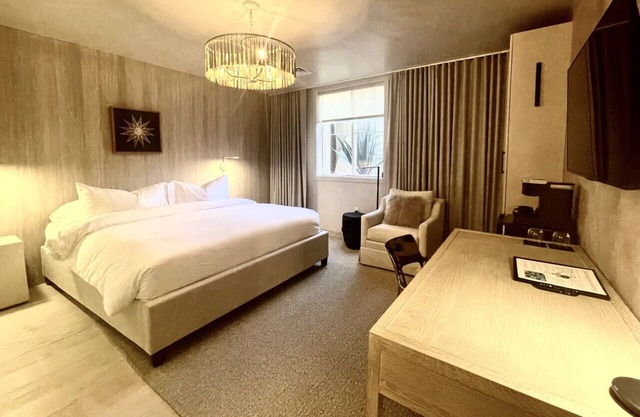 Palace Modern Hotel at the Plaza - Premium King 8