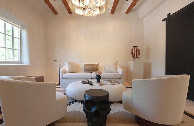 Palace Modern Residences at the Railyard