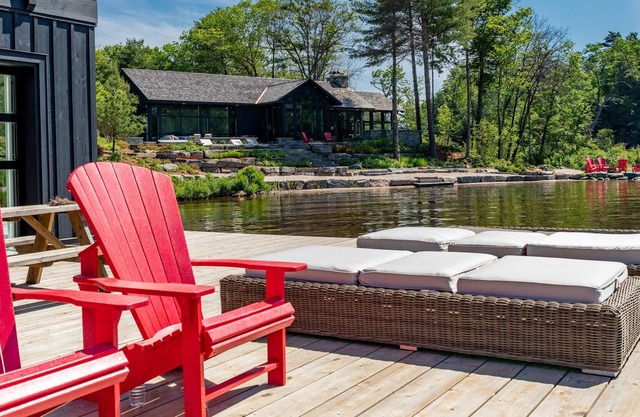 Palatial and private 6 Bed | 5 Bath Lake Rosseau! Sunsets! BRAND NEW!