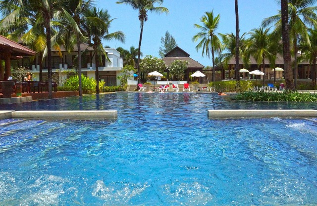 Palm Galleria Resort