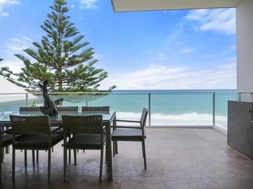 Panoramic Ocean Penthouse - Dolphin View