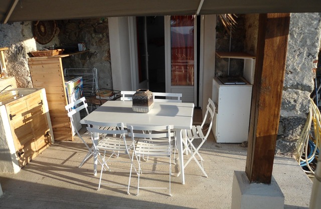 panoramic sea view montangne terrace garden in character house