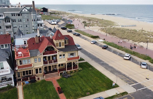 Panoramic View Ocean Front Victorian House
