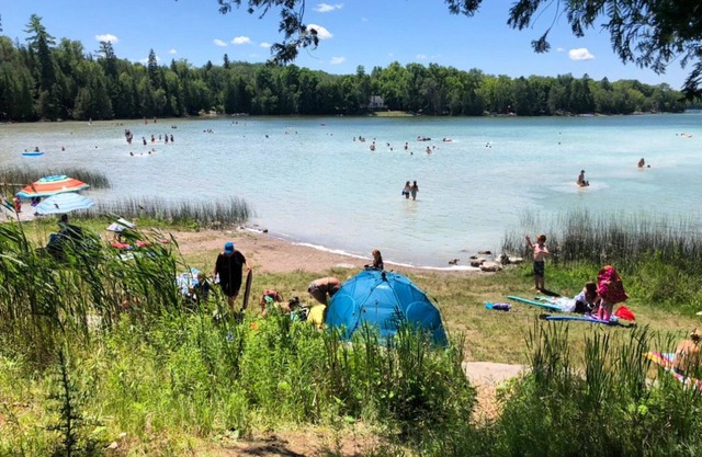 Panoramic Views inside or out! Relax & Unwind in this 4 Season Cabin on the Lake