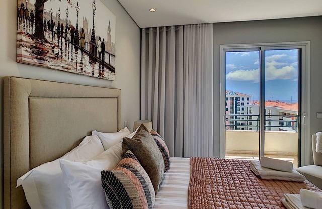 Paradise Apartment by LovelyStay