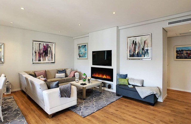 Paradise Apartment by LovelyStay