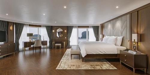 Paradise Legacy Cruise Halong