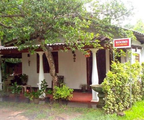 Paradise Villa & Guest House