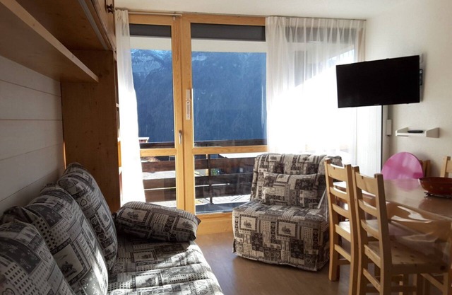 Paradiski closed to the slopes plan peisey