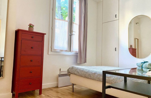 Paris 2 Separate Rooms 4 Guest