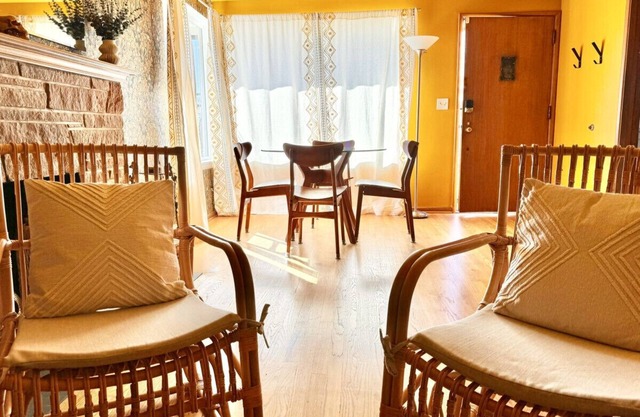 ✨ Parkside Suite Vintage Charm + Modern Comfort ✨
