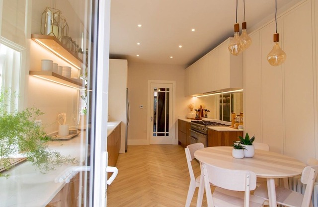 Pass the Keys | Stylish Terrace with Free Parking