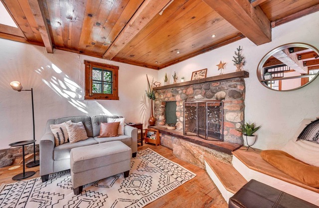 Patio & Mtn Views: Peaceful Sedona Retreat