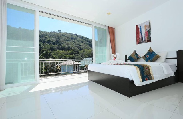 Patong Seaview Villa 4BDR private Pool
