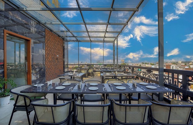 Pax Hotel AK Continental Amritsar