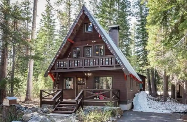 Peace In the Pines, a multi family, kid friendly cabin near River & Donner Lake