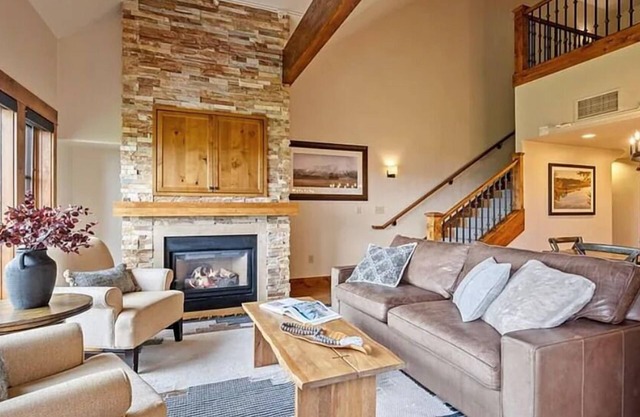 Peaceful 2 BR Condo with Fireplace and Patio