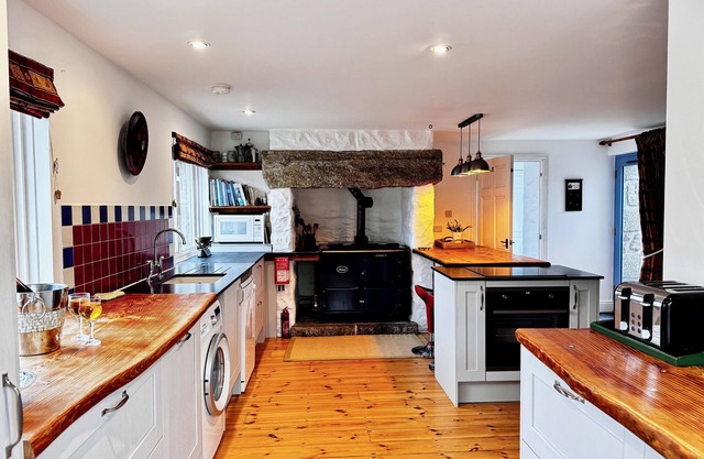 Peaceful barn retreat- star gazing & country walks close to St Ives and Marazion