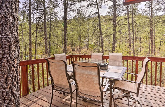 Peaceful Cabin w/Deck & Grill: 1 Mi to Crown King