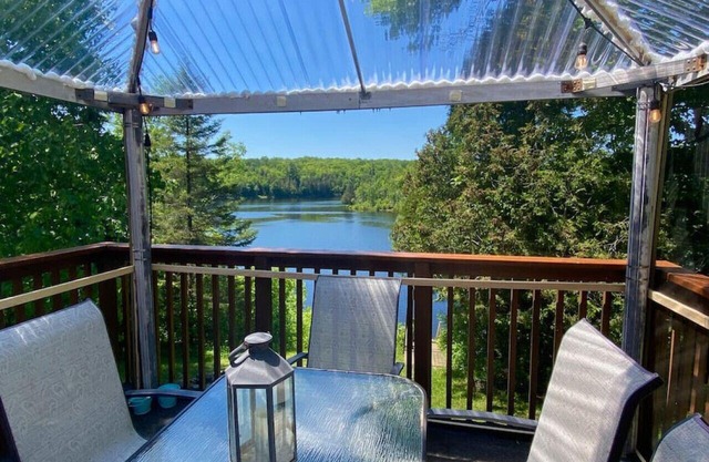 Peaceful Cottage Retreat ~ 4 Season - Fantastic View