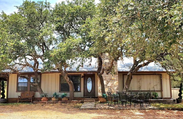Peaceful Hill Country Cabin surrounded by nature