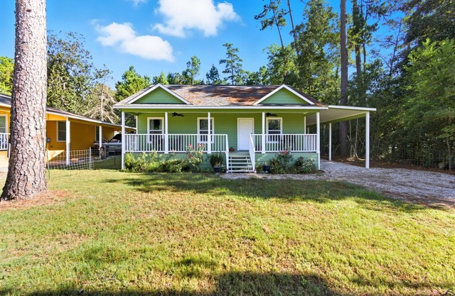 Peaceful Lake Escape, 2023 Construction, Walk to the Water, Front Porch Views