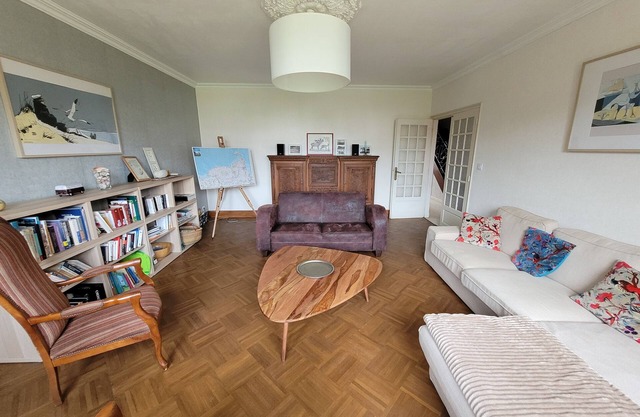 Peaceful Oasis! Large Family Home for Up to 11 Guests