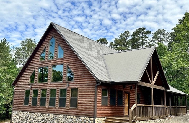Peaceful Peak-Inside State Park|Secluded|Close to Lake|3 Bedroom|Sleeps 8