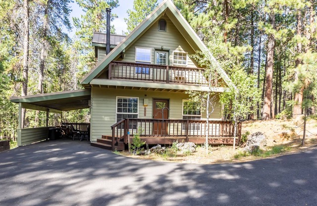 Peaceful Retreat, Hot Tub, Wood Fireplace, Partial A/C, Free WiFi - WAGO85