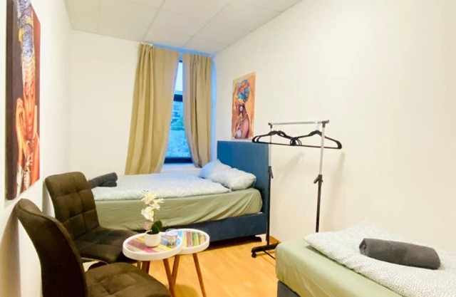 Peaceful Room in a Shared Apt, Close to the City