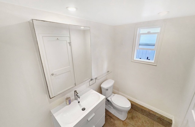 Peaceful studio in Manhattan Beach a block to the beach