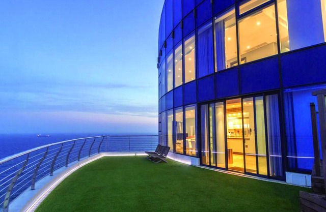 Pearls of Umhlanga Exquisite 3 Level Penthouse
