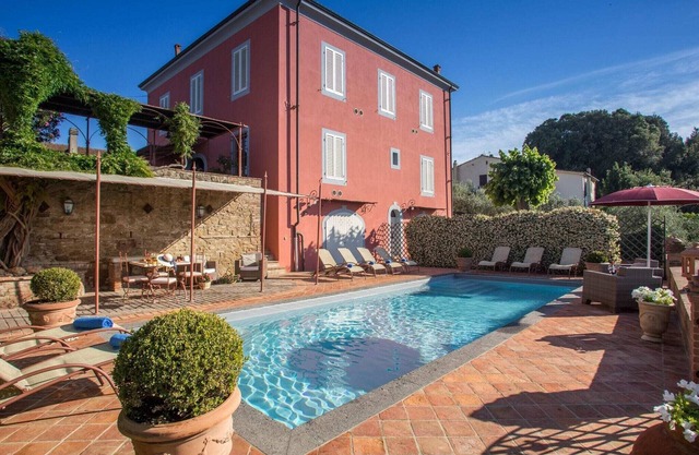 Peccioli Villa Retreat