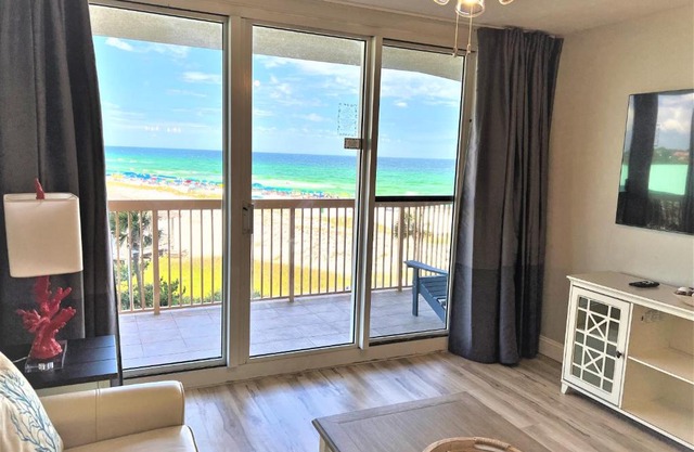 Pelican Beach 2 bedroom 4th floor Gulf Front Condo