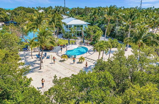 Peninsula Villa | Boat Dock | Heated Pool | Sunset Point