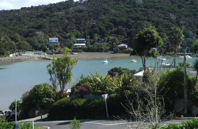 Penny Cottage, a self-contained cottage located in Mill Bay