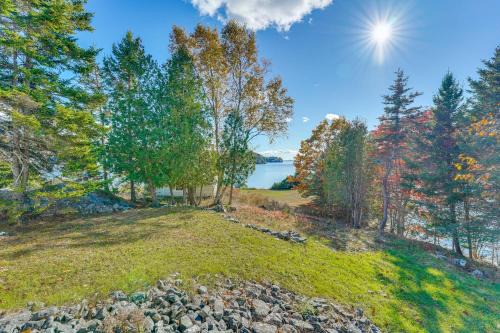 Penobscot Bay Hideaway! Coras Cove Cabin